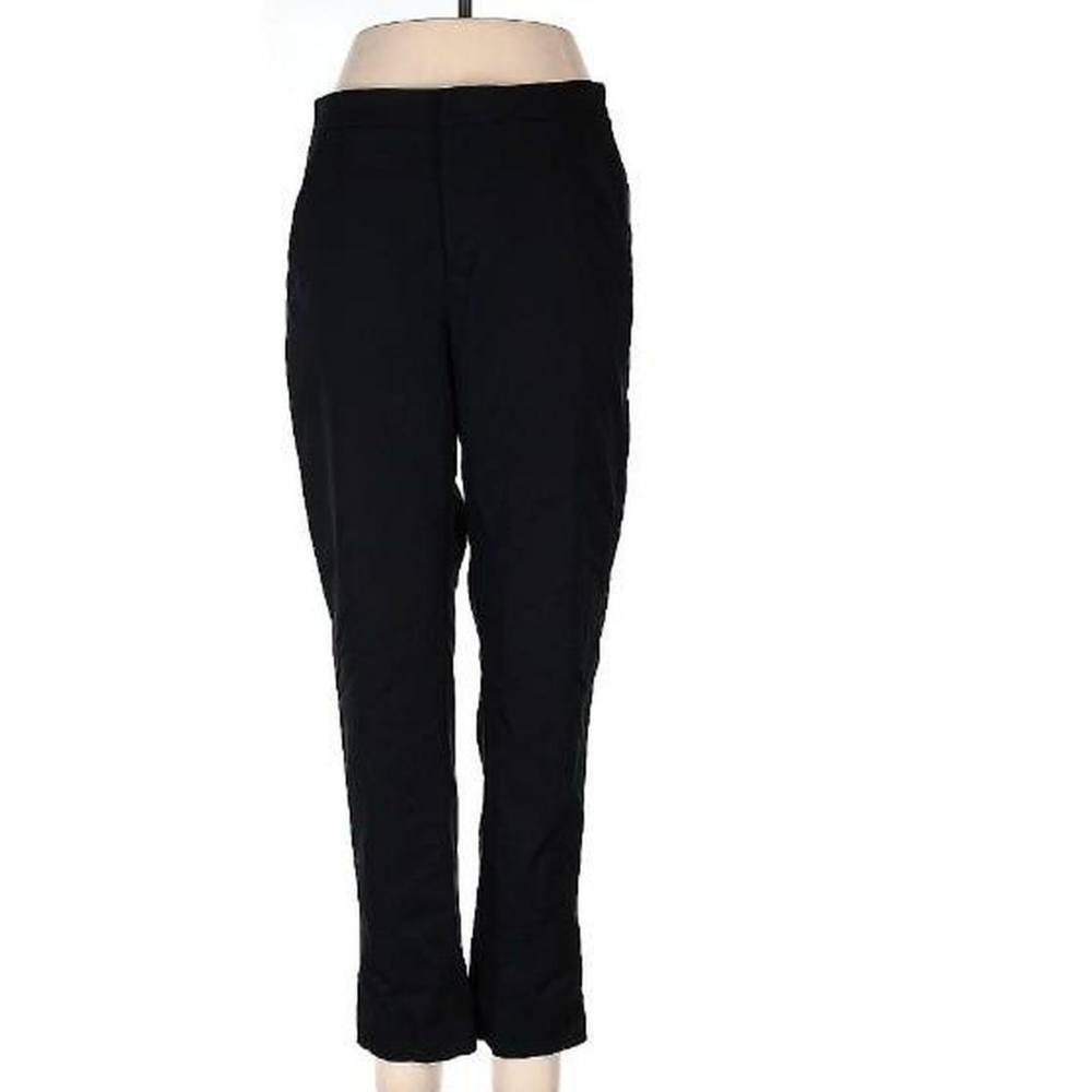Lululemon black work pants with some stretch, mid rise. Straight legs and pocket